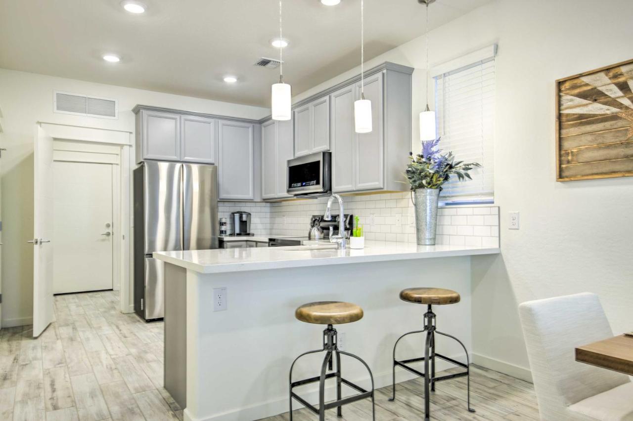 New-Build Chandler Townhome Pool And Hot Tub Access 외부 사진